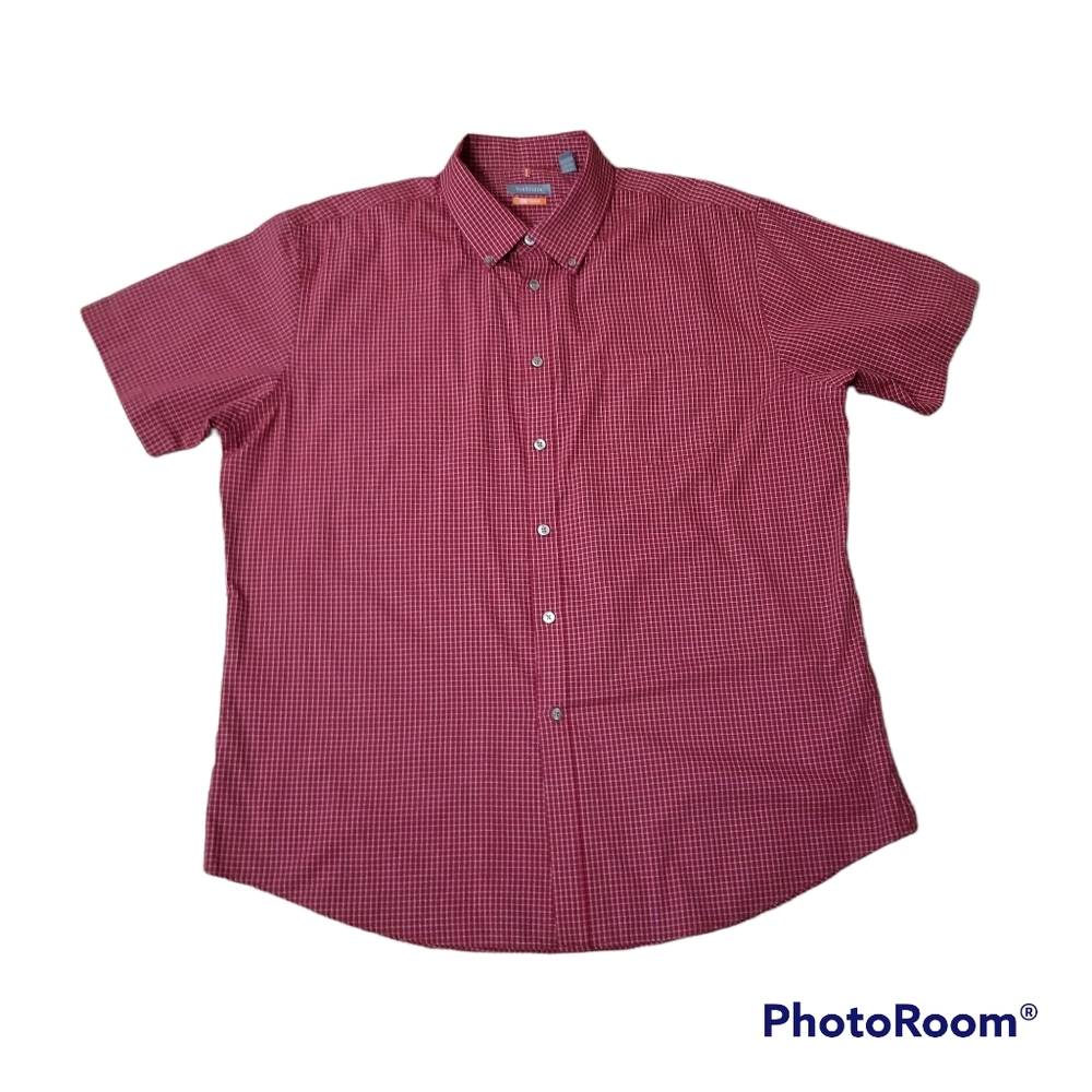 Van Heusen Traveler Cranberry Checked Button Collar N Front SS Shirt. Men's XL
